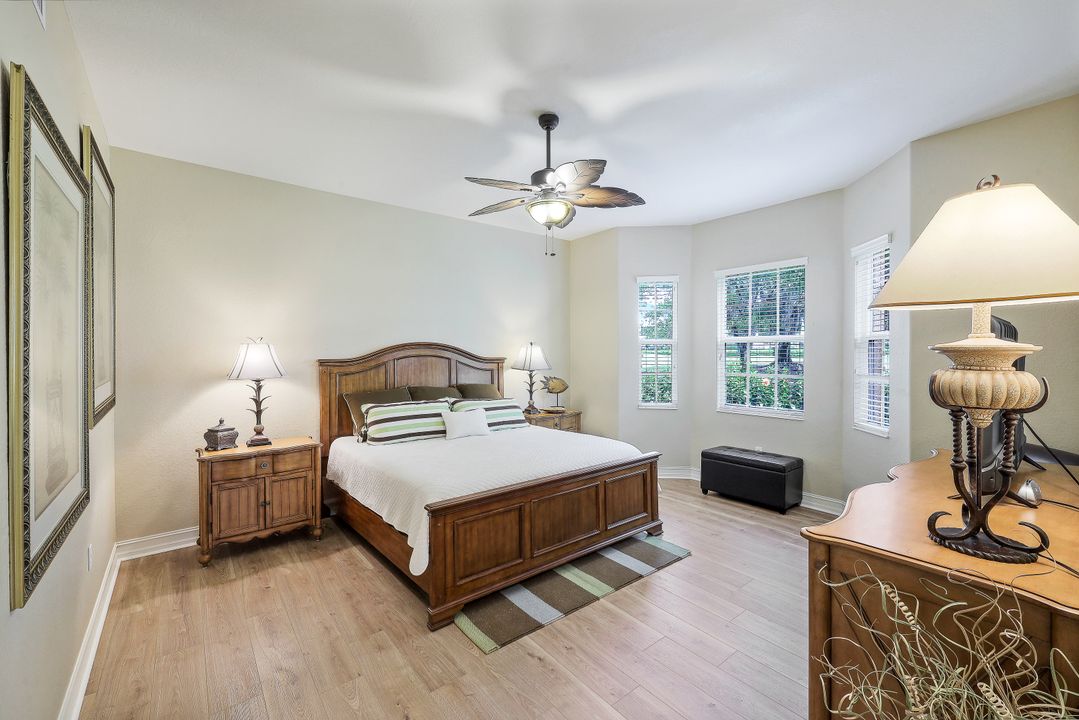 8649 Champions Point #1202, Naples, FL 34113