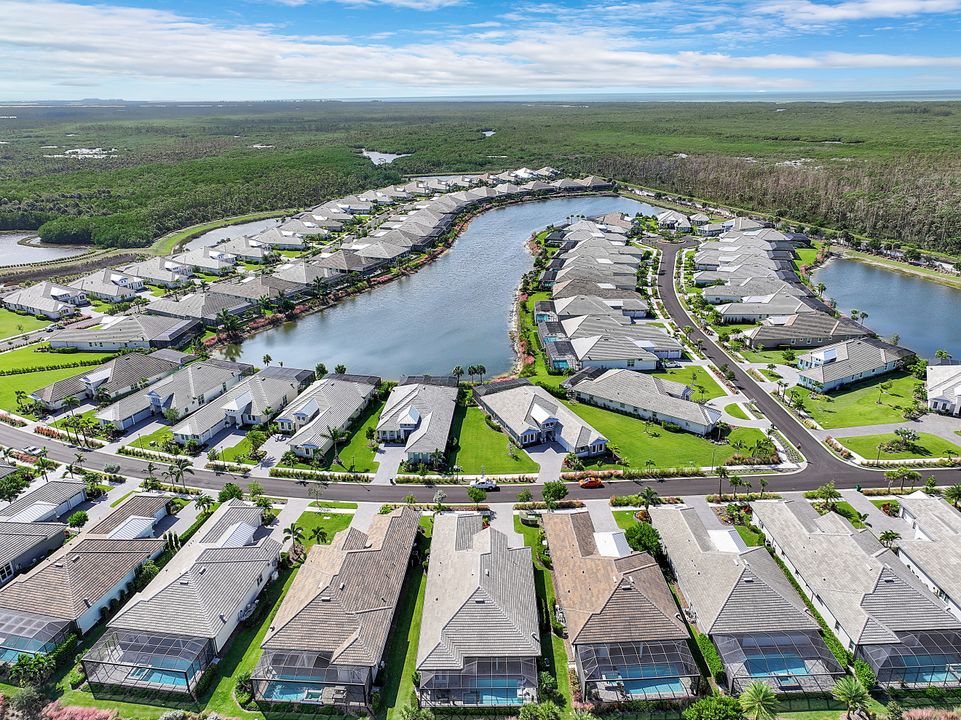 6177 Megans Bay Dr, Naples, FL 34112