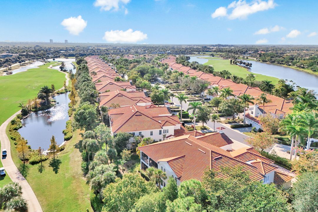 9002 Cascada Way #102, Naples, FL 34114