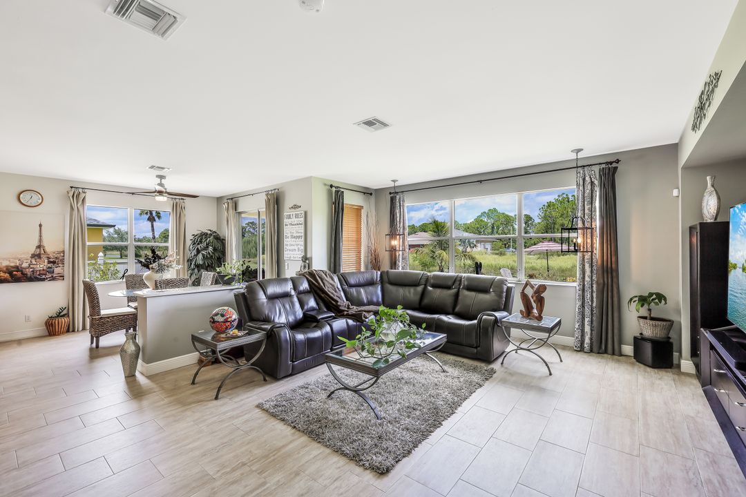 18261 Pine Nut Ct, Lehigh Acres, FL 33972