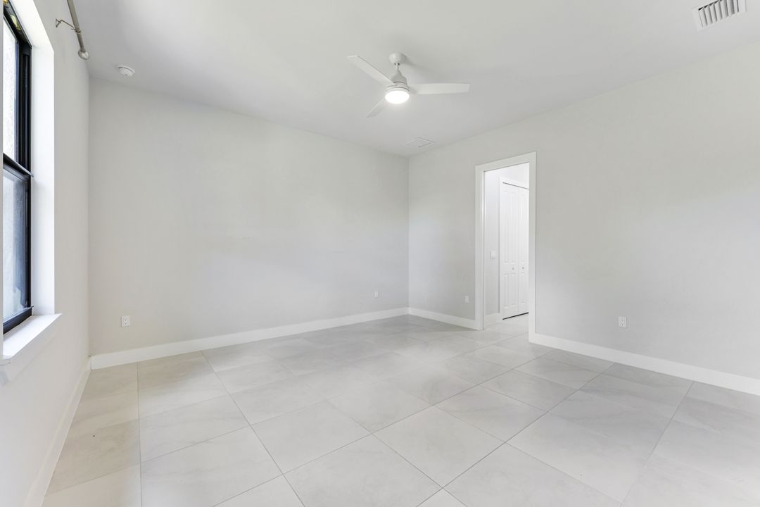 2017 47th Ave NE, Naples, FL 34120