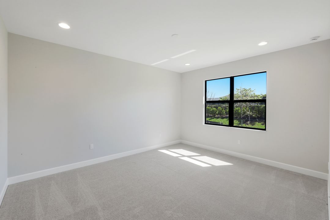 3368 Meloy Dr, Fort Myers, FL 33905