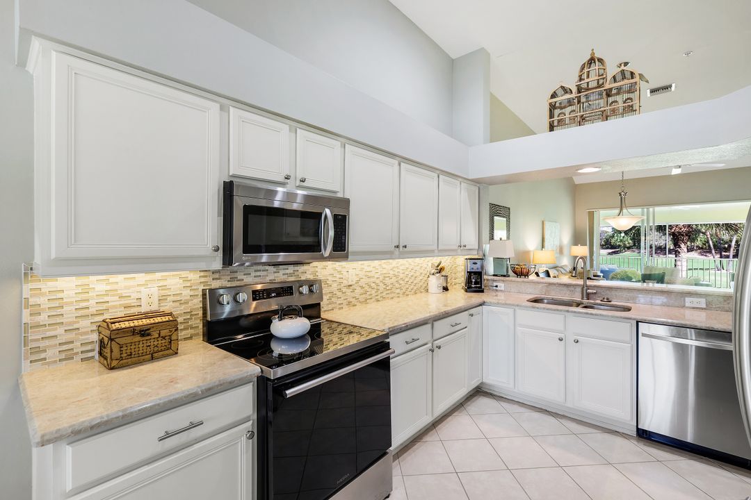 2385 Harmony Ln #204, Naples, FL 34109