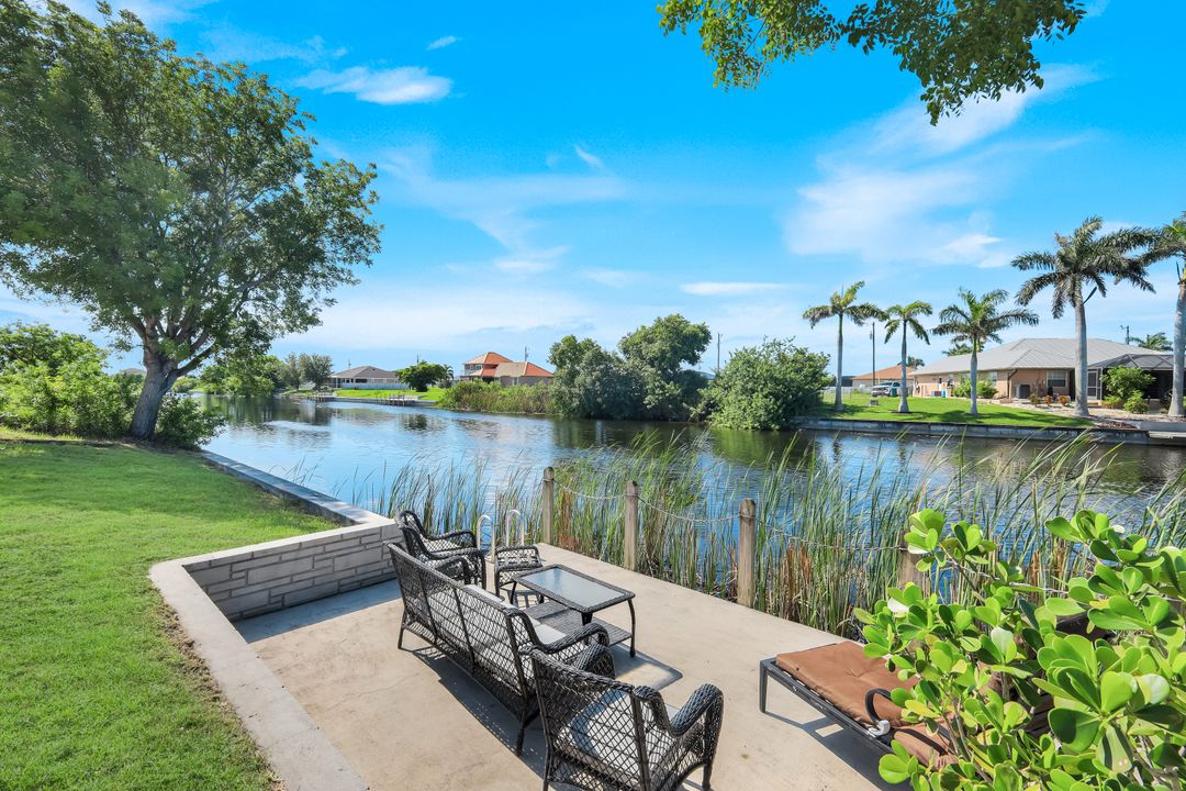 1206 NW 18th Terrace, Cape Coral, FL 33993