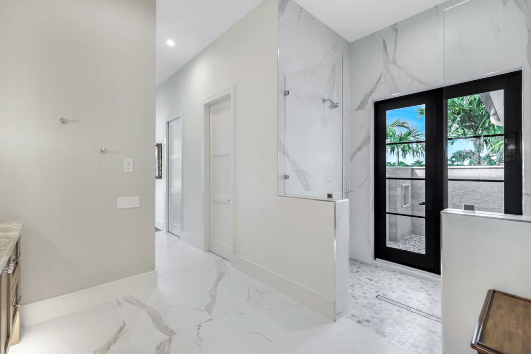 1610 Briarwood Ct, Marco Island, FL 34145