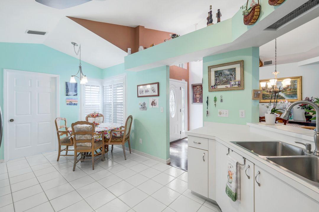 7713 Ahoy Ave, Naples, FL 34109
