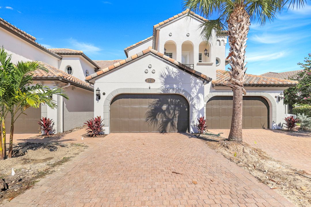 3715 Montreux Ln #204, Naples, FL 34114