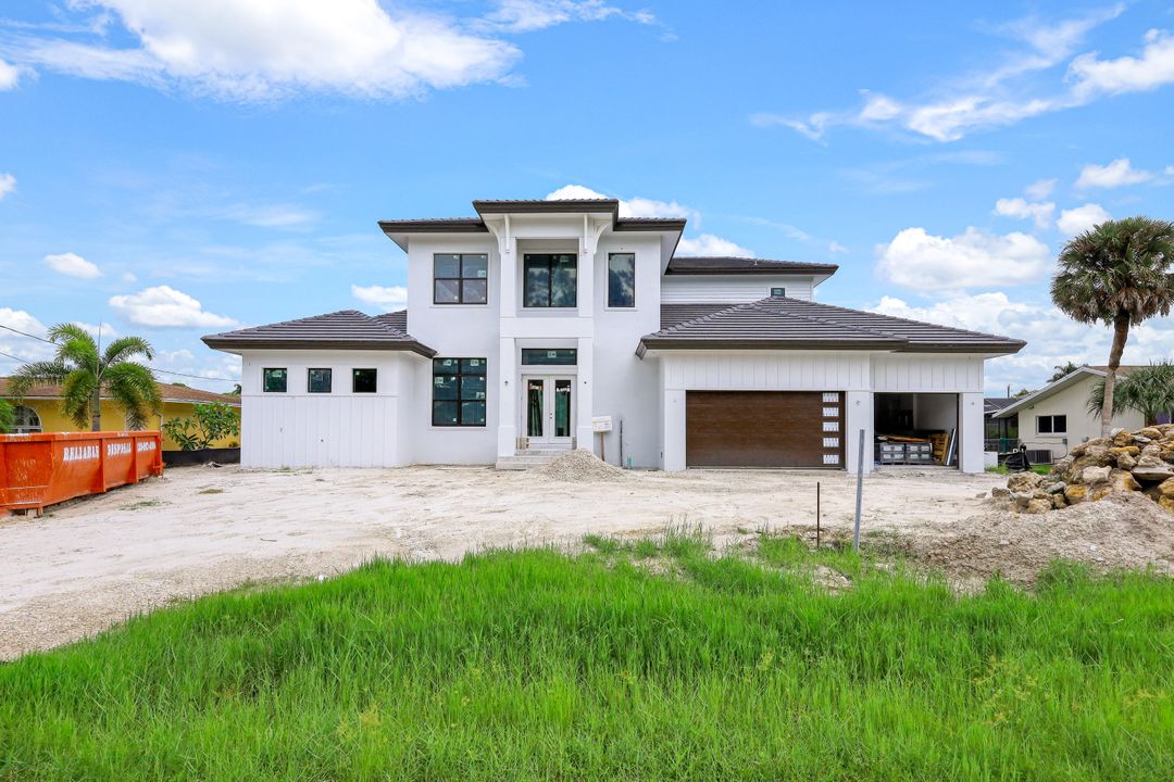 736 96th Ave N, Naples, FL 34108