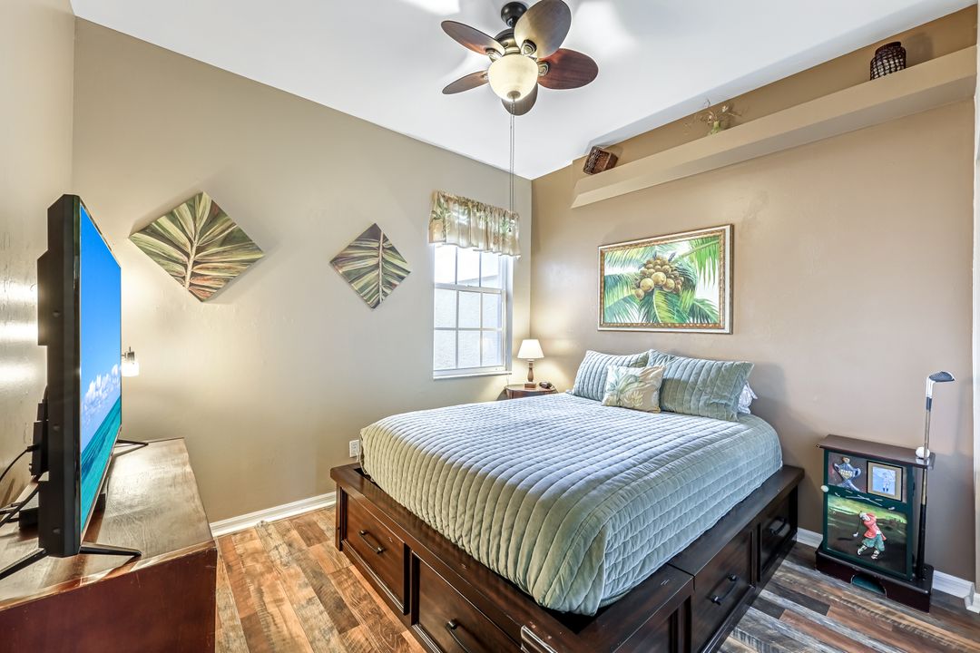 2041 Crestview Way, Naples, FL 34119