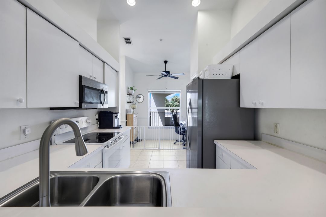 21301 Lancaster Run #825, Estero, FL 33928