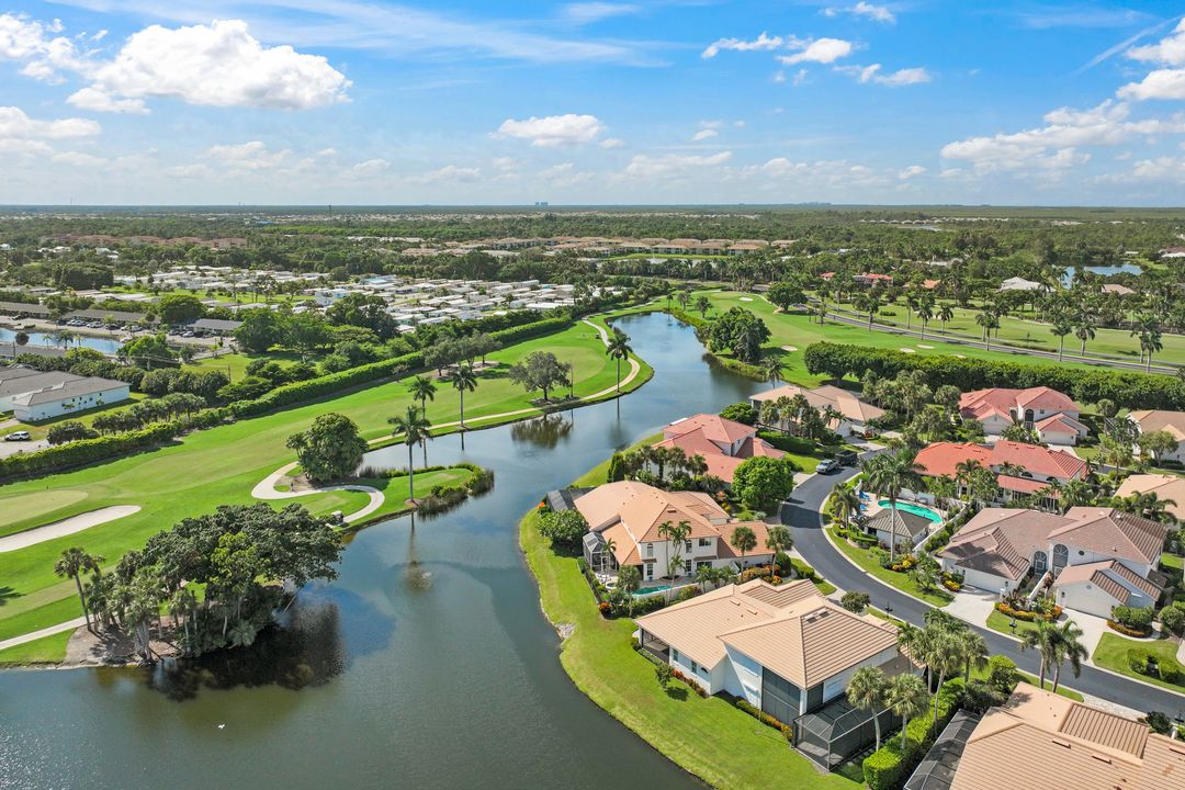 2153 Paget Cir, Naples, FL 34112