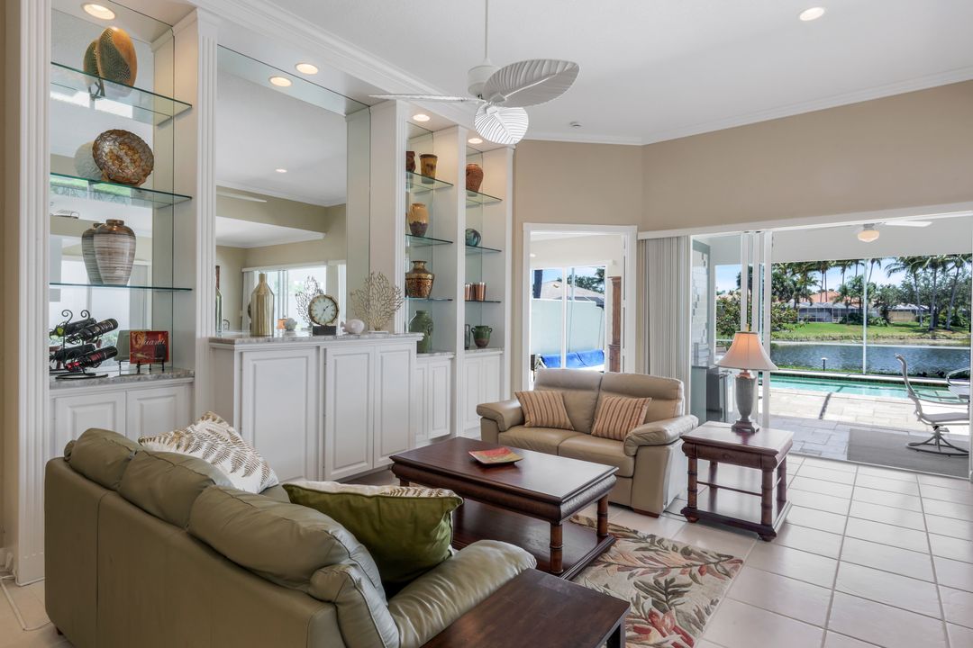 3774 Whidbey Way, Naples, FL 34119