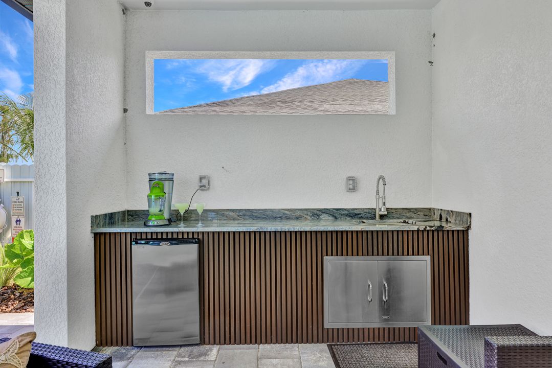 23 NE 8th Terrace, Cape Coral, FL 33909