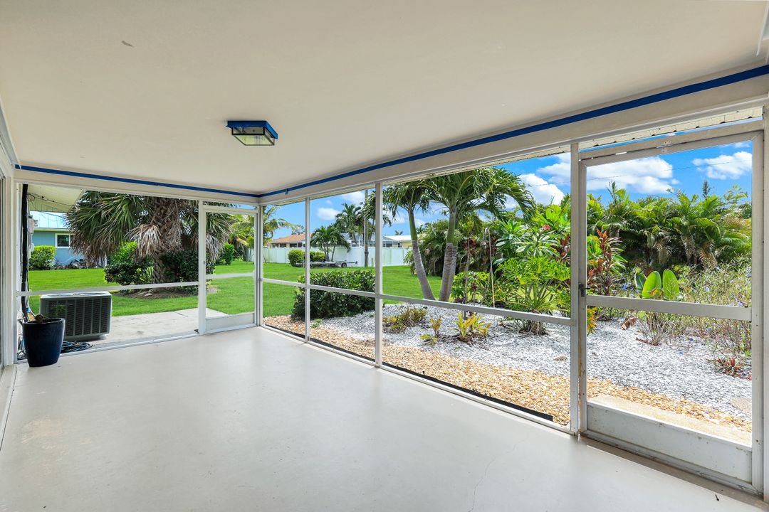5236 Elm Ct, Cape Coral, FL 33904