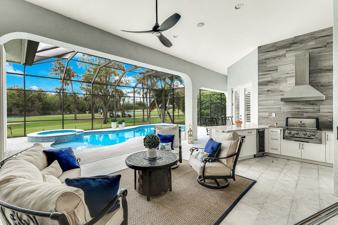 12371 Water Oak Dr, Estero, FL 33928