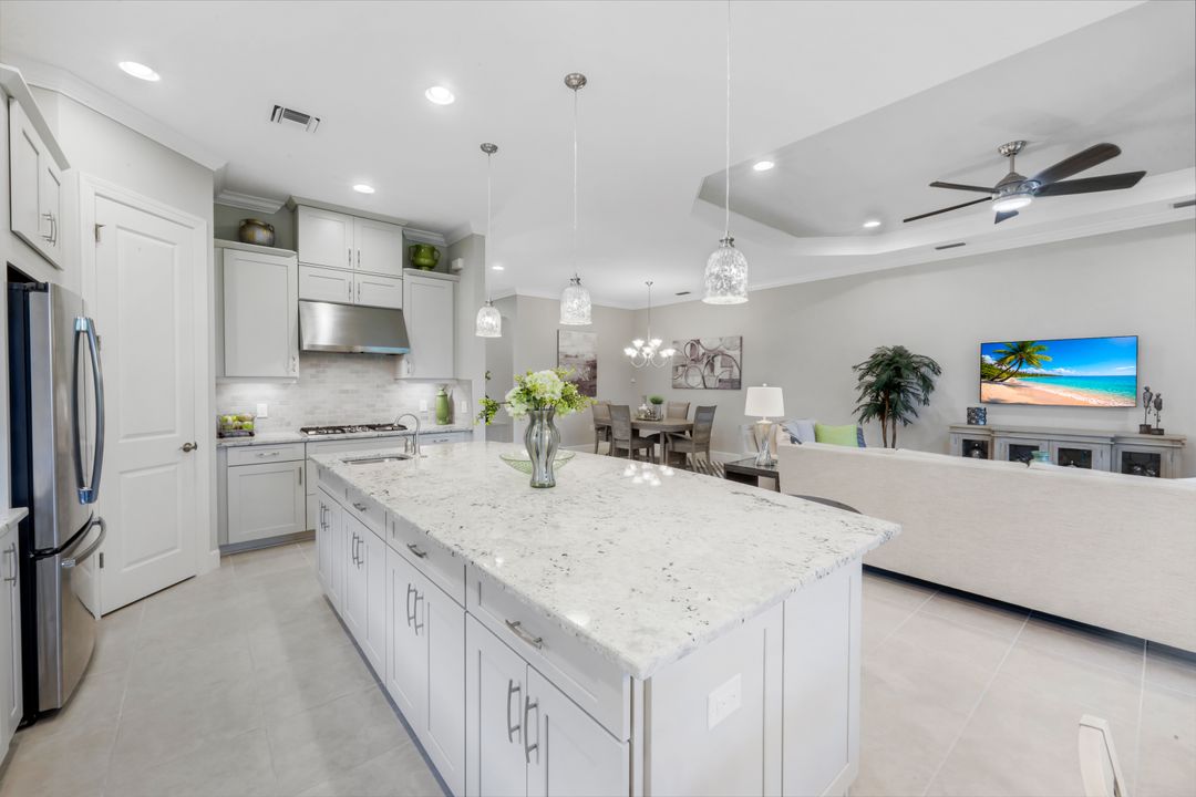 19711 Estero Pointe Ln, Fort Myers, FL 33908