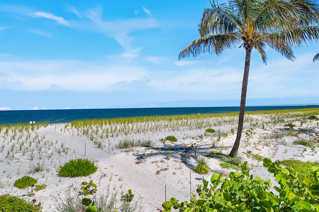 24 Beach Homes, Captiva, FL 33924