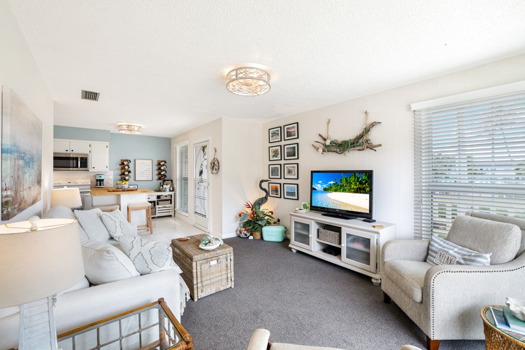 1215 Edington Pl, Marco Island, FL 34145