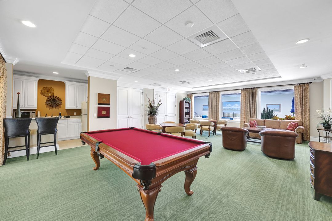 1400 Gulf Shore Blvd N #203, Naples, FL 34102