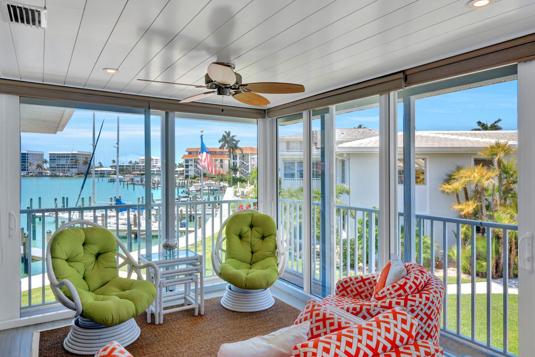 388 Harbour Dr #388, Naples, FL 34103