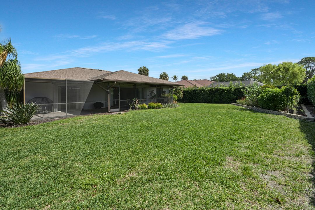 10361 Windsor Way, Naples, FL 34109