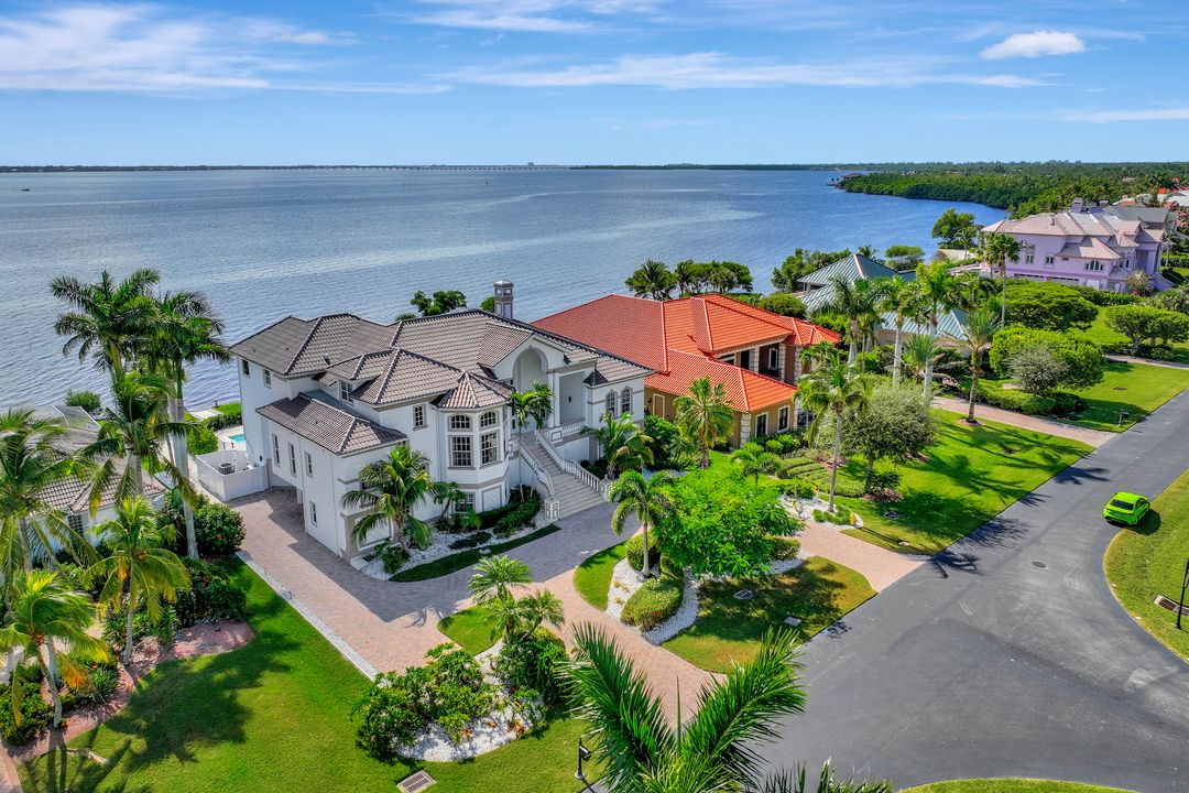 12560 Panasoffkee Dr, North Fort Myers, FL 33903