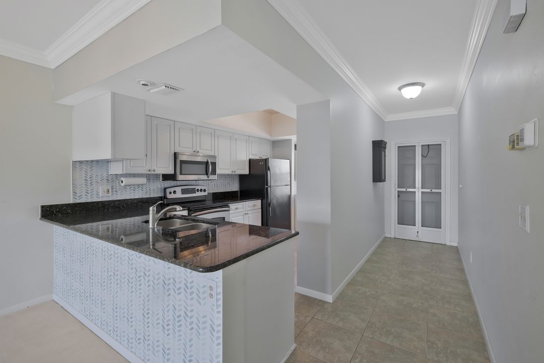 4550 SE 5th Pl #202, Cape Coral, FL 33904