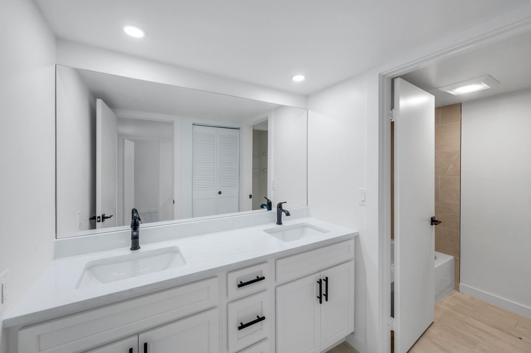 5567 Malt Dr #1, Fort Myers, FL 33907