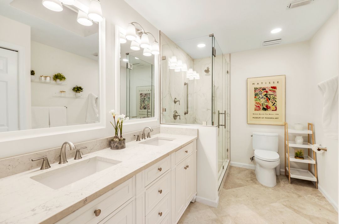 717 Pine Creek Ln, Naples, FL 34108