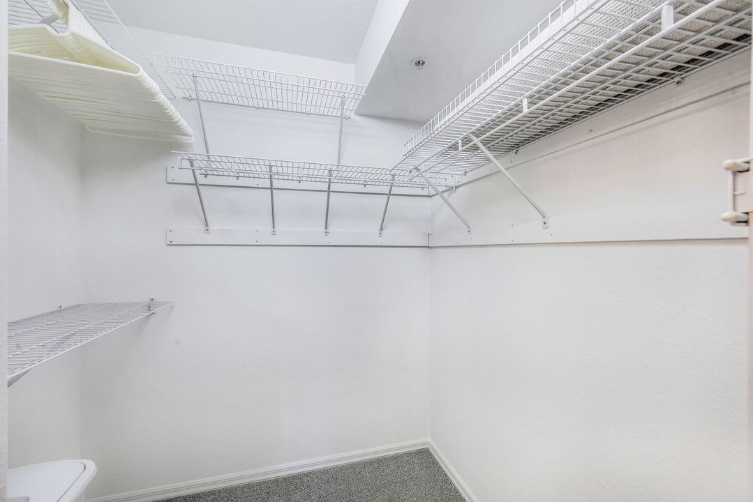 15465 Cedarwood Ln #7-202, Naples, FL 34110