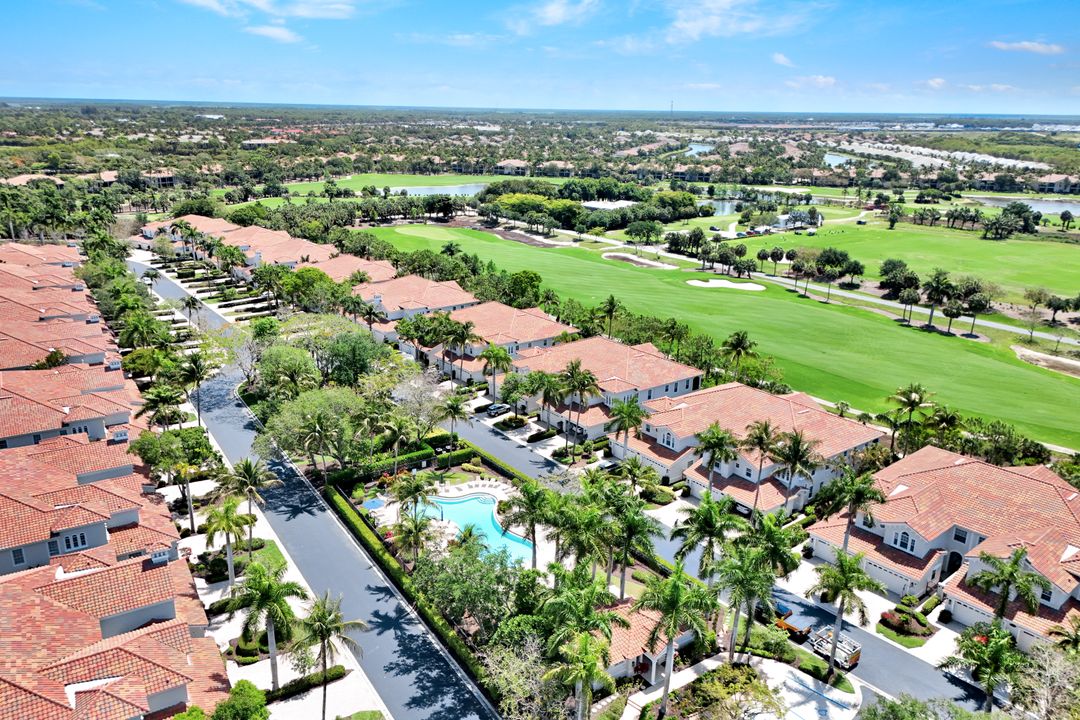 9038 Cascada Way #102, Naples, FL 34114