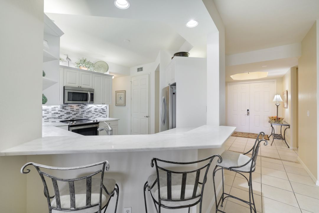 410 Flagship Dr #603, Naples, FL 34108