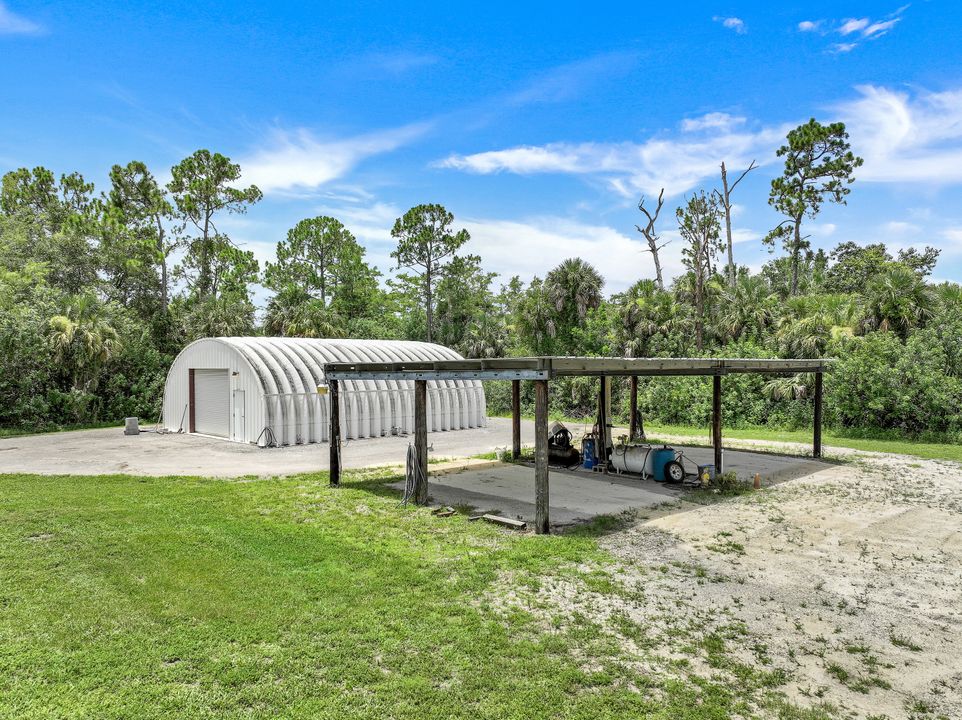 1961 Krape Rd, Naples, FL 34120