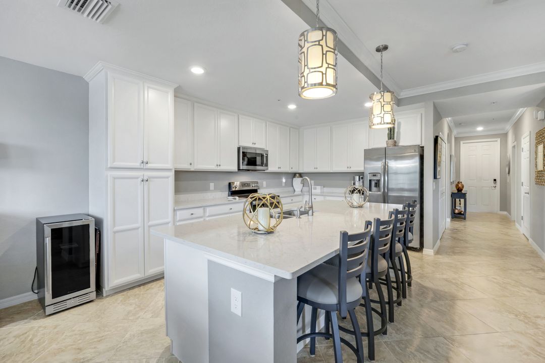 9590 Trevi Ct #5323, Naples, FL 34113