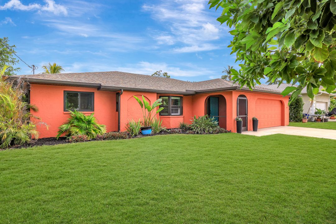 27065 Belle Rio Dr, Bonita Springs, FL 34135