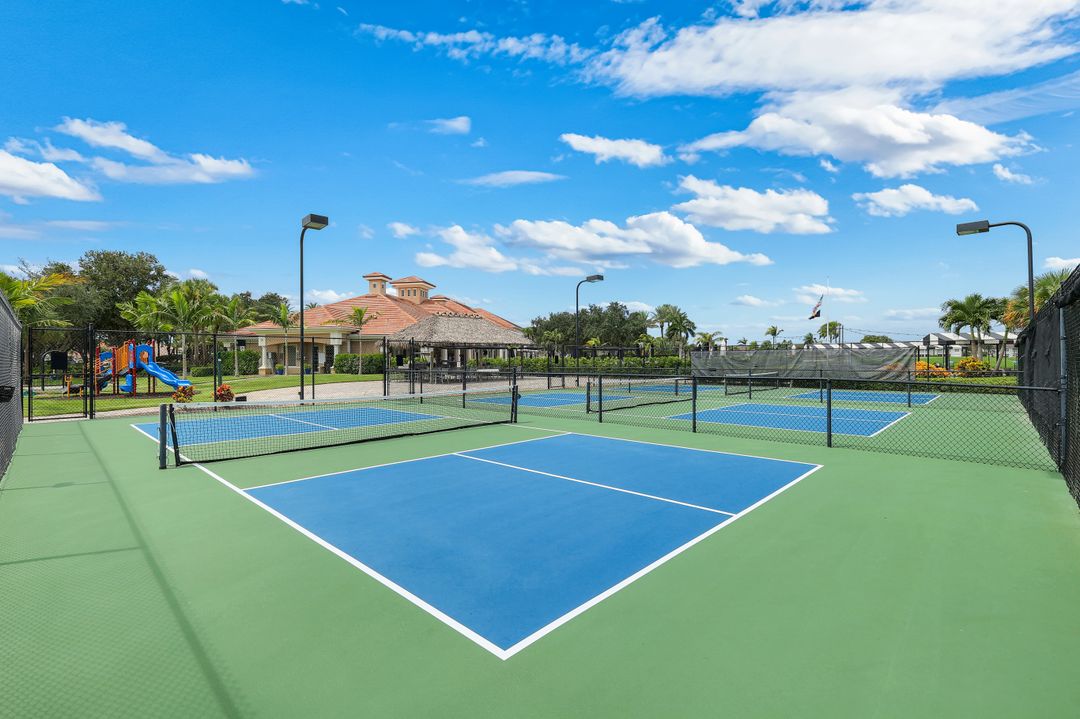 5936 Sand Wedge Ln #1604, Naples, FL 34110