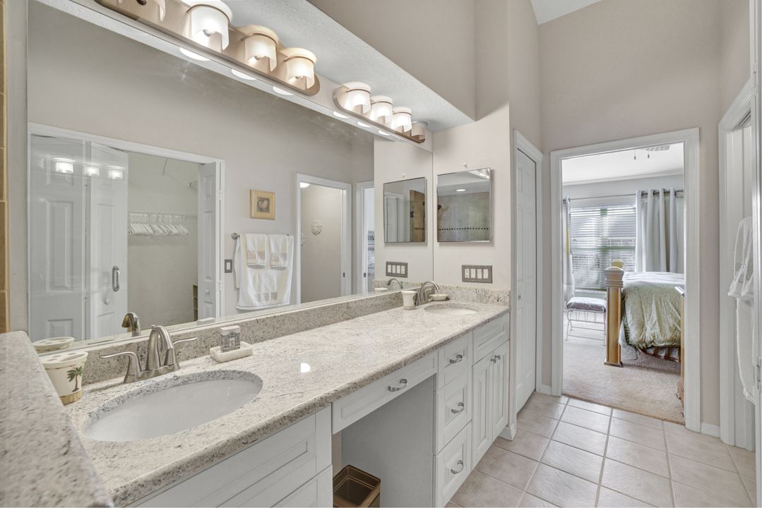 5250 Birmingham Dr #201, Naples, FL 34110