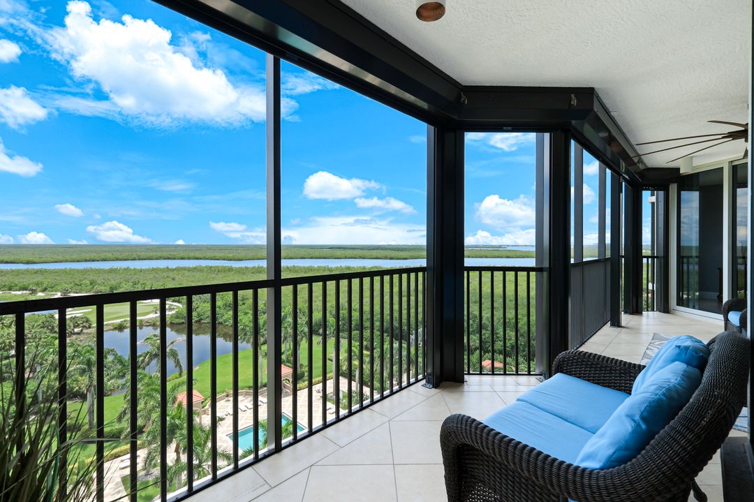 1060 Borghese Ln #902, Naples, FL 34114