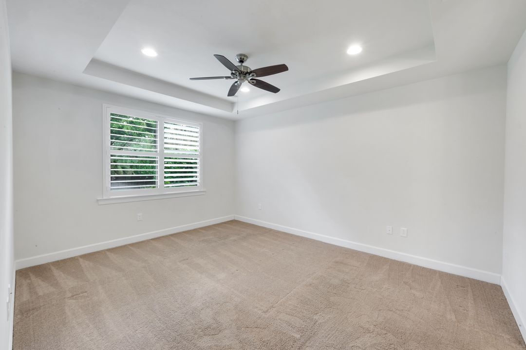 16367 Halberry Ln, Naples, FL 34110