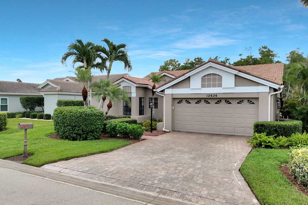 12626 Hunters Ridge Dr, Bonita Springs, FL 34135