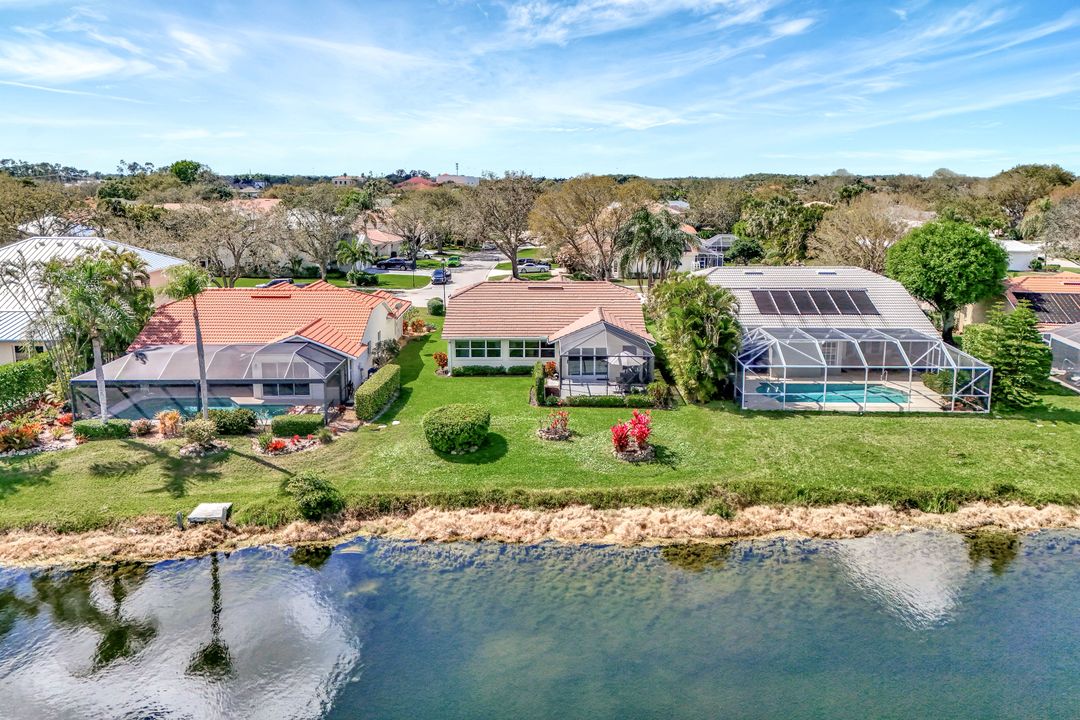 10898 Longshore Way W, Naples, FL 34119