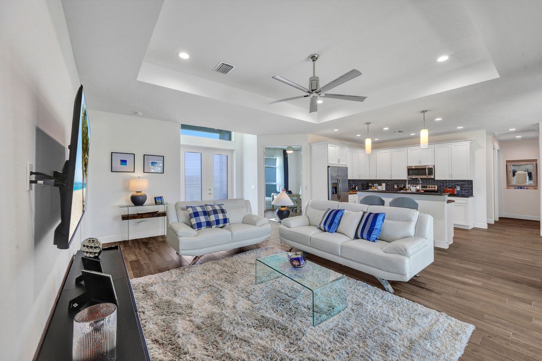 406 SW 28th St, Cape Coral, FL 33914