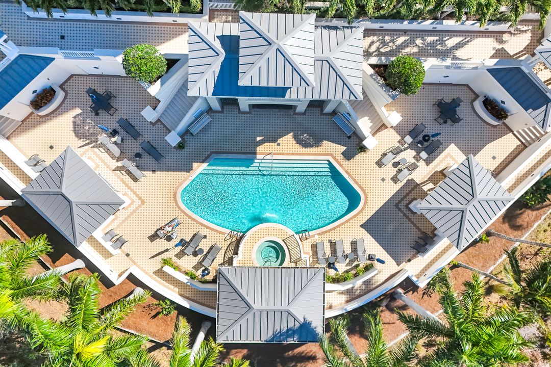 325 Dunes Blvd #604, Naples, FL 34110