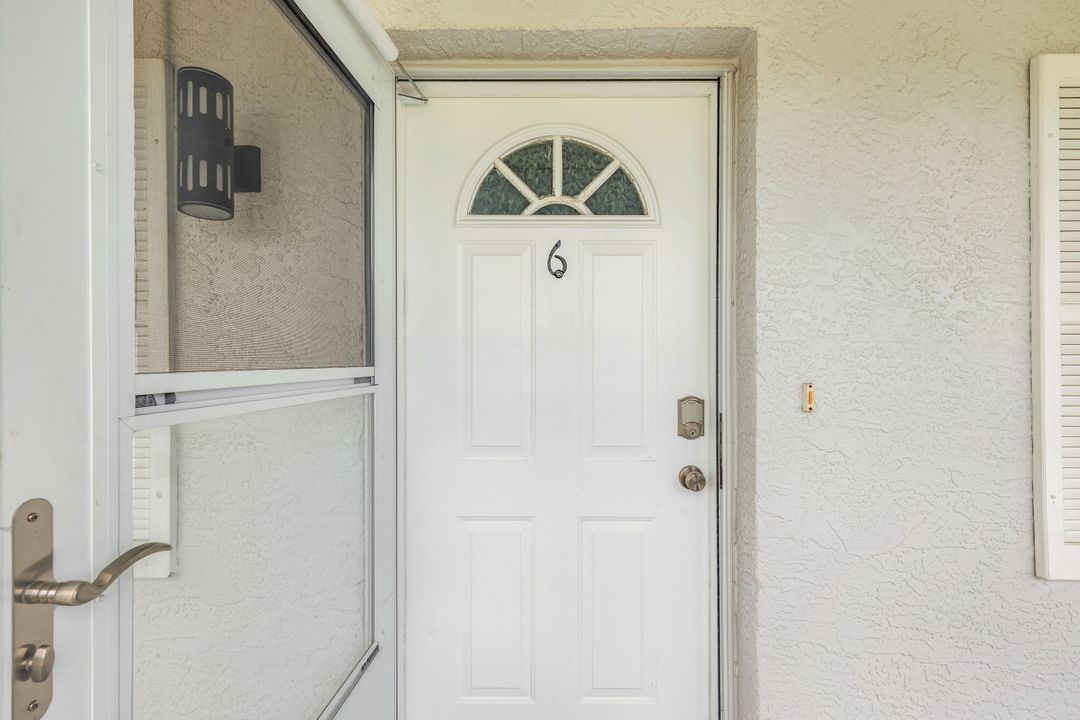 228 Belina Dr #606, Naples, FL 34104