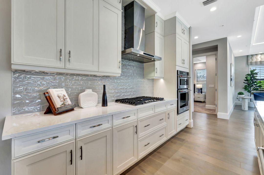 16340 Corsica Way #101, Naples, FL 34110