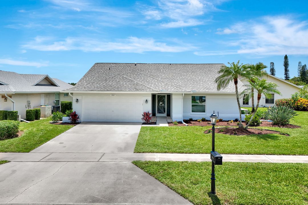 3302 Arlette Dr, Naples, FL 34109