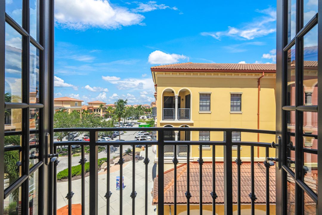 23191 Fashion Dr, Estero, FL 33928