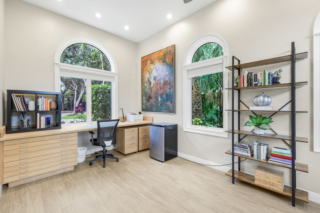 12338 Collier's Reserve Dr, Naples, FL 34110
