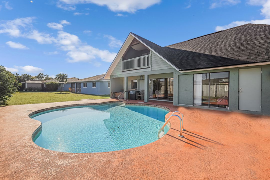 1101 SE 30th St, Cape Coral, FL 33904