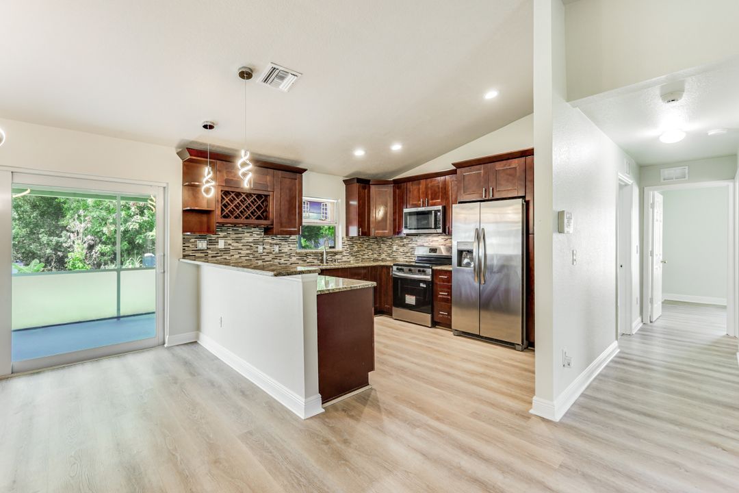 5201 4th St W, Lehigh Acres, FL 33971